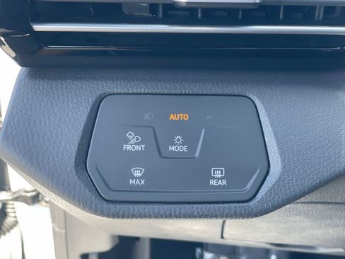 Used 2023 Volkswagen ID.4 Pro S RWD image 21