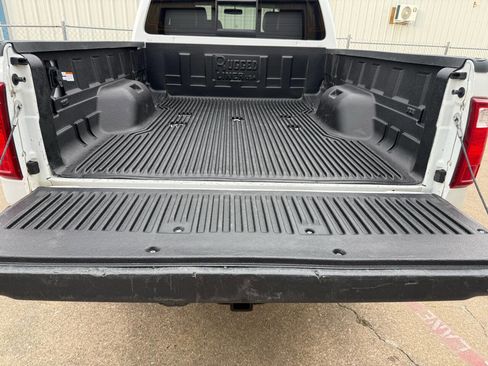 Used 2015 Ford F350 Lariat w/ Lariat Interior Package image 9