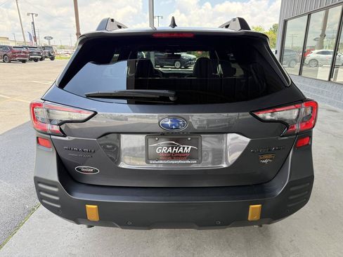 Used 2025 Subaru Outback Wilderness AWD/4WD image 7