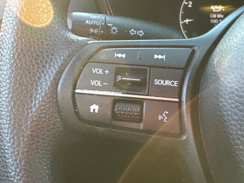 Used 2025 Honda CR-V LX image 19