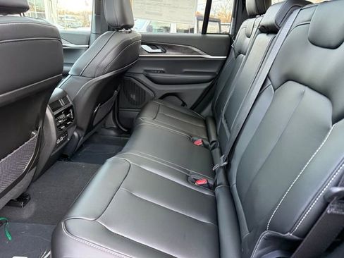 New 2025 Jeep Grand Cherokee Limited w/ MOPAR Finishing Package image 7