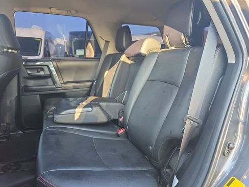 Used 2018 Toyota 4Runner TRD Off-Road Premium image 16