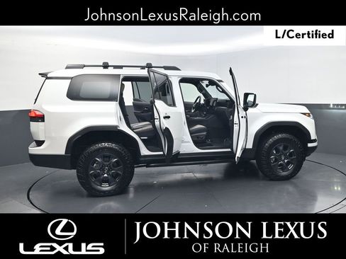 Used 2025 Lexus GX 550 image 33