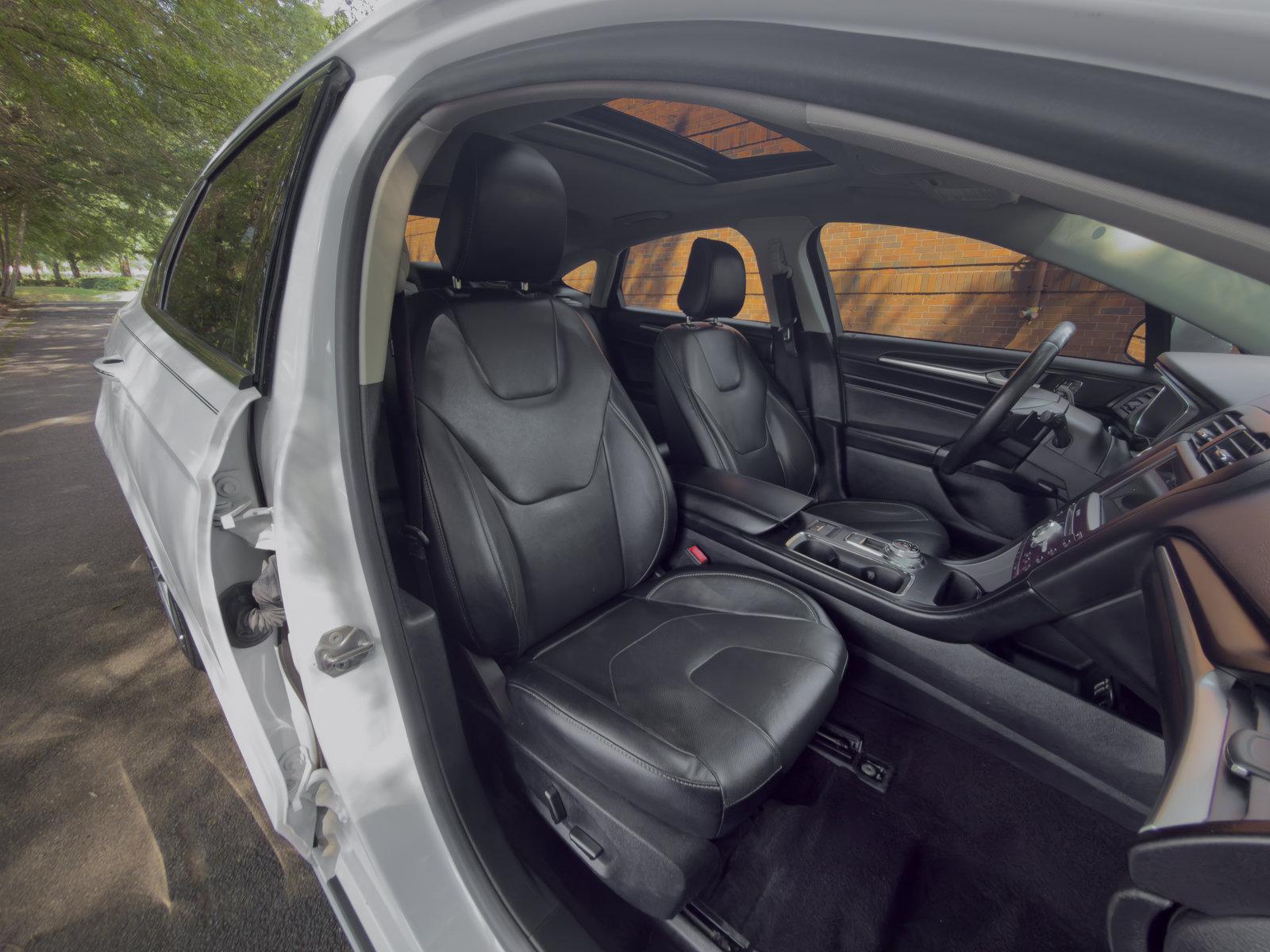 Used 2020 Ford Fusion Titanium FWD image 13