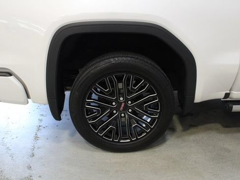 Used 2024 GMC Sierra 1500 Denali AWD/4WD image 27