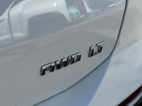 Used 2022 Chevrolet Equinox LT AWD/4WD image 11