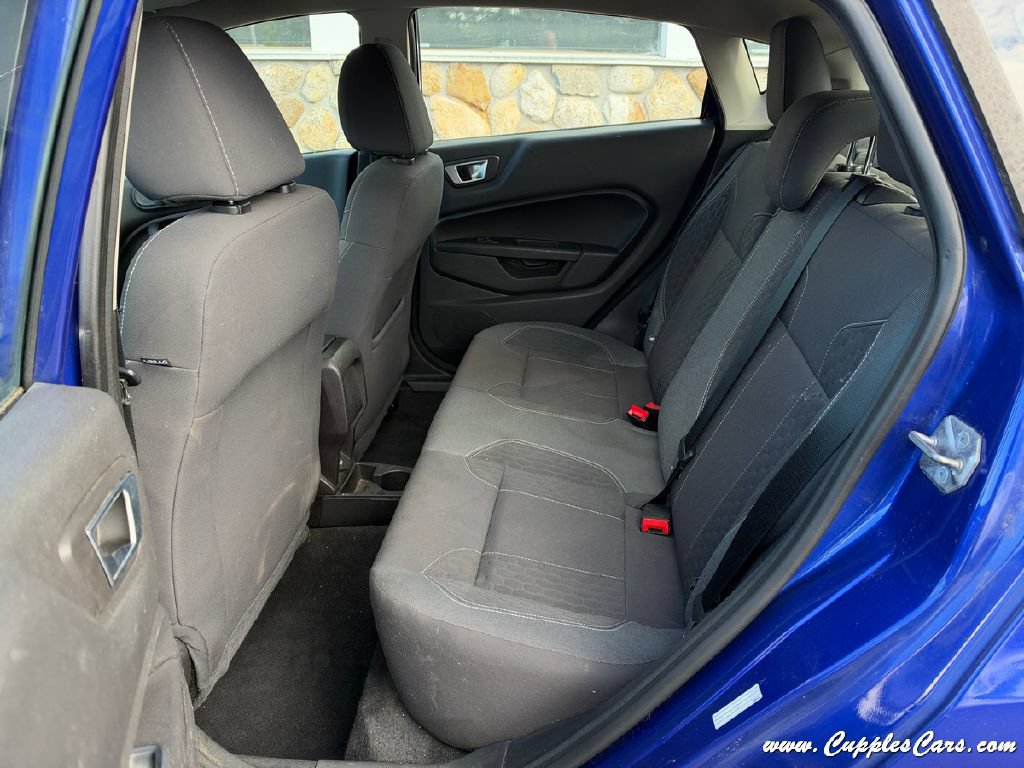 Used 2014 Ford Fiesta SE w/ Equipment Group 201A FWD image 6