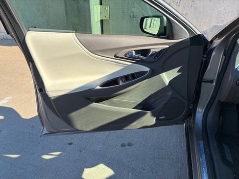 Used 2022 Chevrolet Malibu Premier w/ LPO, Floor Liner Package image 10