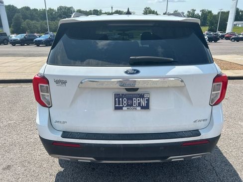 Used 2023 Ford Explorer XLT w/ Equipment Group 202A AWD/4WD image 5