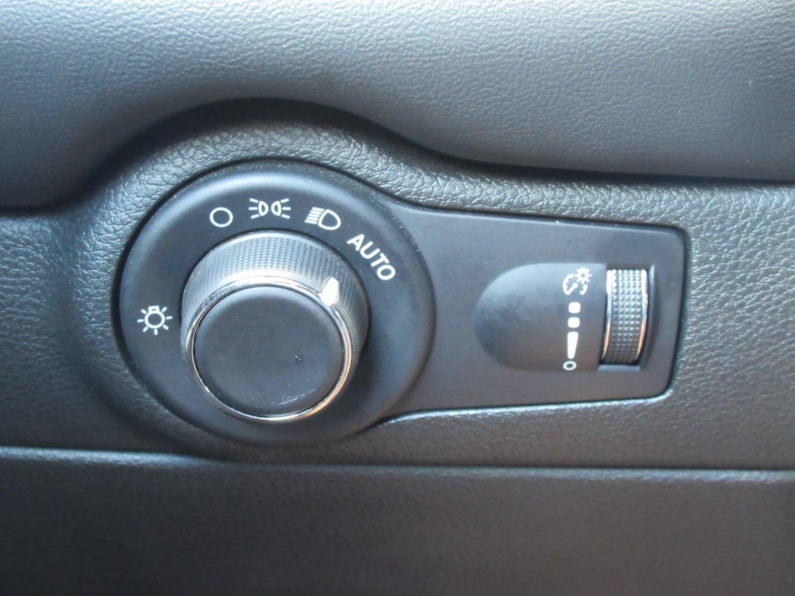 Used 2024 Dodge Durango GT RWD image 23