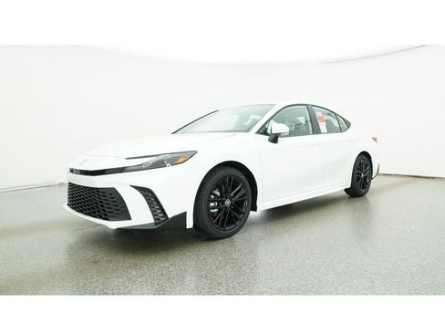 New 2026 Toyota Camry SE image 17