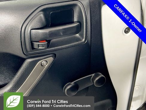 Used 2016 Jeep Wrangler Unlimited Sport w/ Max Tow Package image 12