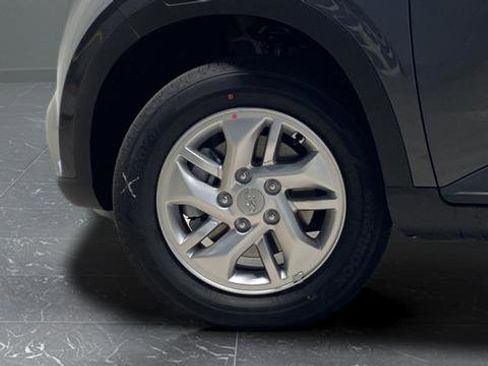 New 2026 Hyundai Venue SE FWD image 28
