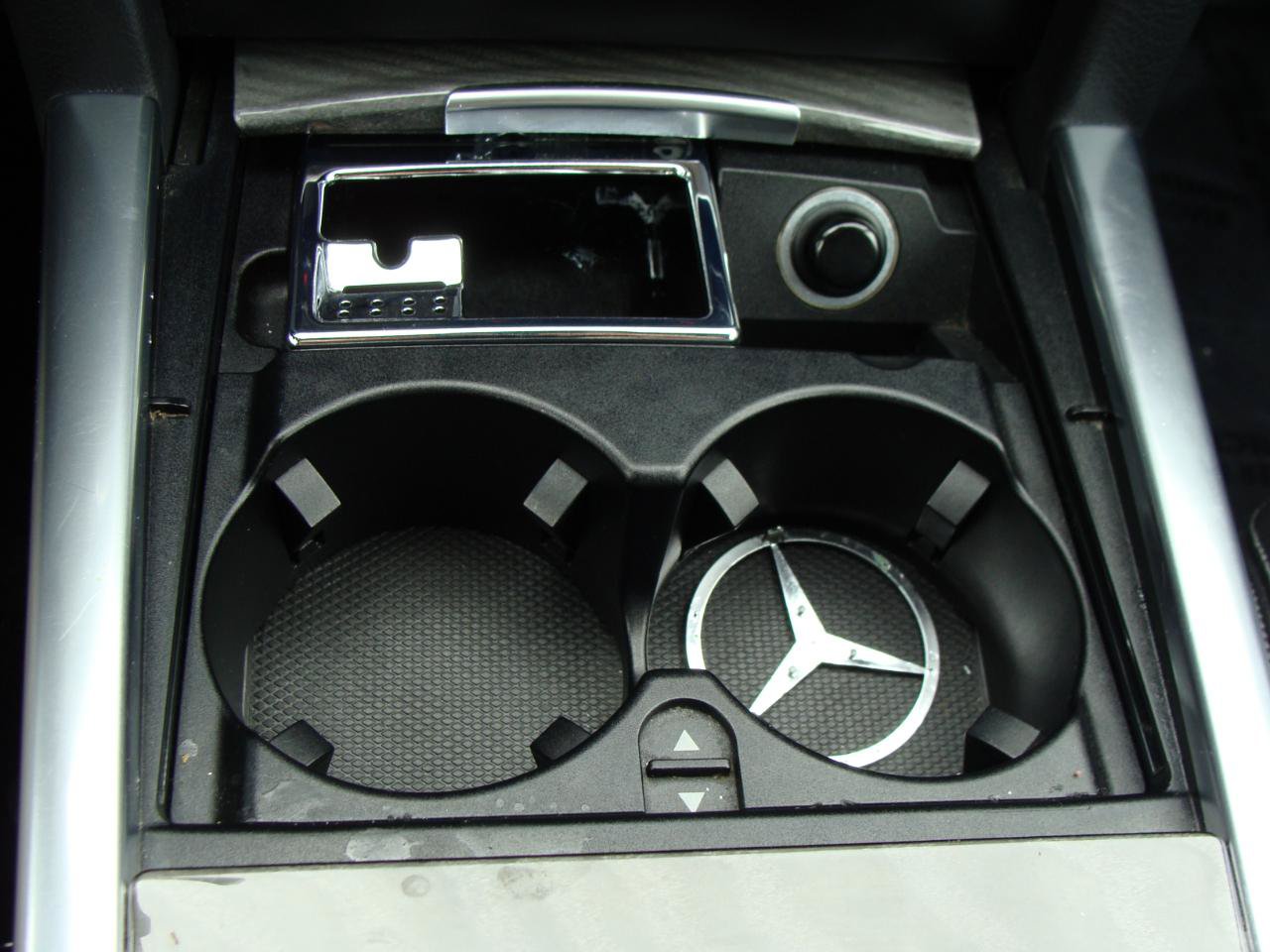 Used 2016 Mercedes-Benz E 350 4MATIC Sedan image 26
