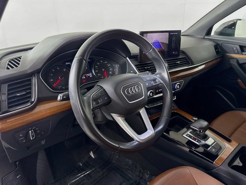 Certified 2023 Audi Q5 2.0T Premium w/ Convenience Package AWD/4WD image 4