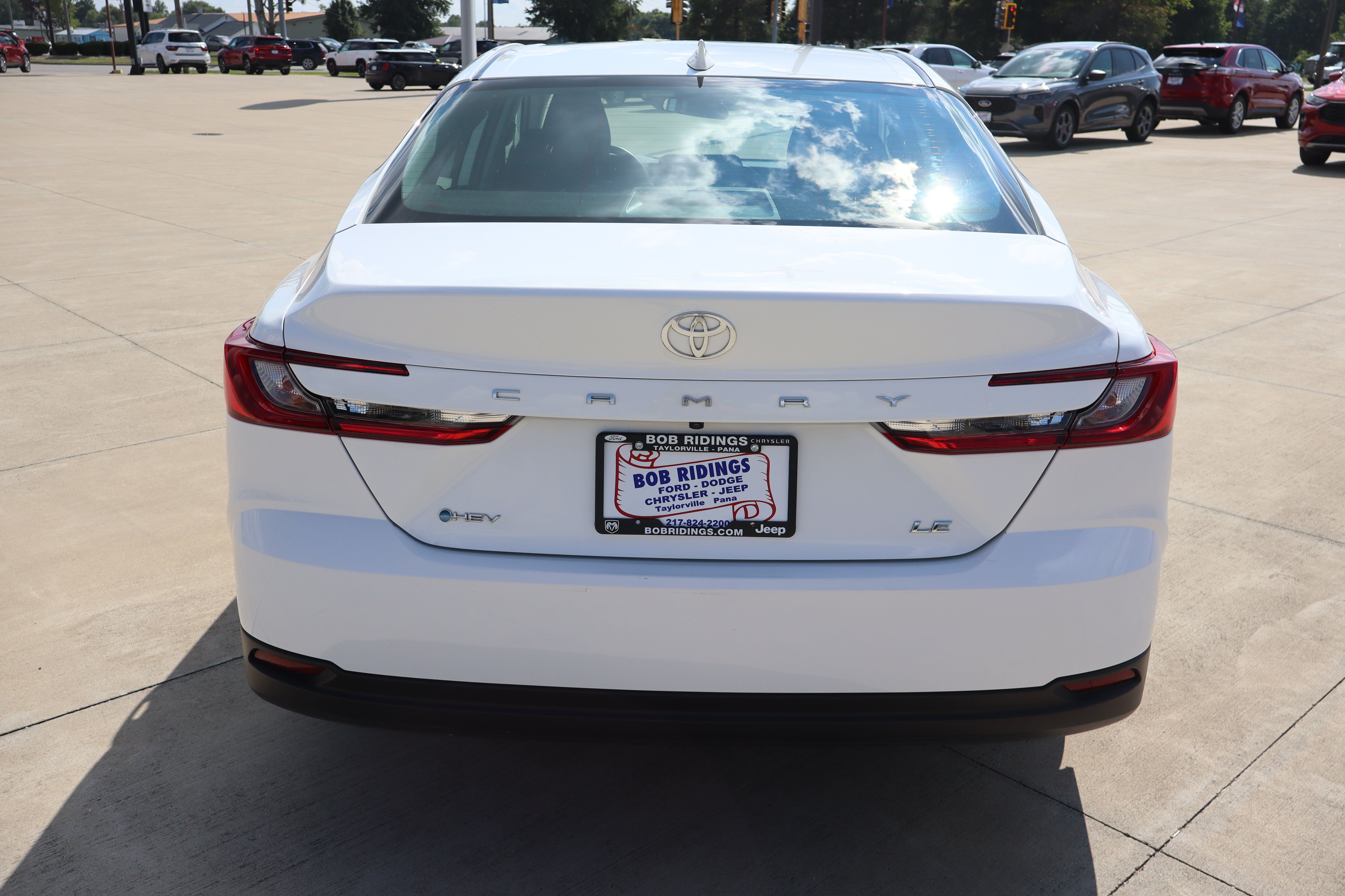Used 2025 Toyota Camry LE FWD image 6