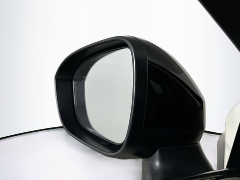 Used 2023 Nissan Rogue SL w/ SL Premium Package image 16