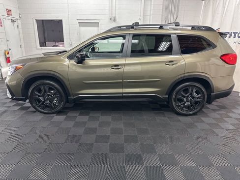 Used 2025 Subaru Ascent Bronze Edition w/ Onyx Package AWD/4WD image 6