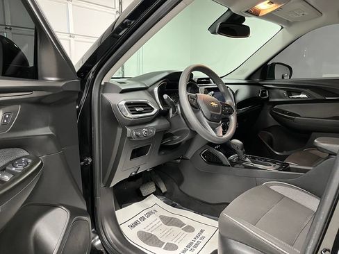 Used 2021 Chevrolet TrailBlazer LT w/ Convenience Package FWD image 20