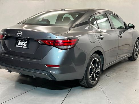 Used 2024 Nissan Sentra SV FWD image 5