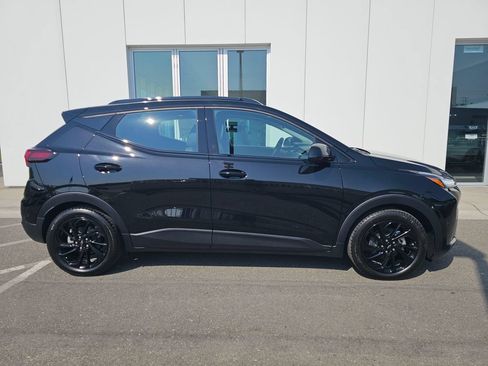 New 2027 Chevrolet Bolt RS w/ Super Cruise Package FWD image 8