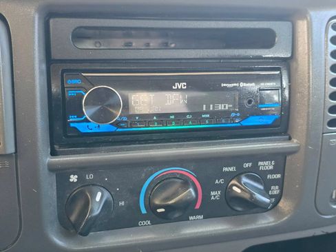 Used 2003 Ford F150 XLT RWD image 21