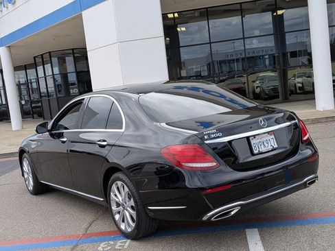 Used 2019 Mercedes-Benz E 300 image 7