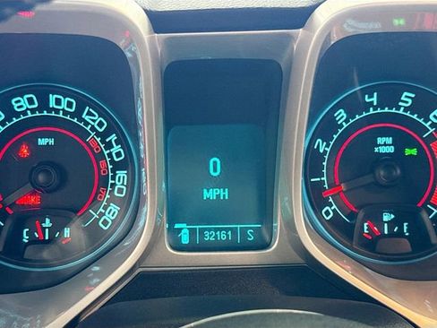 Used 2011 Chevrolet Camaro SS RWD image 9