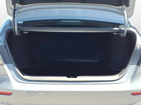 Used 2025 Honda Accord Sport image 9