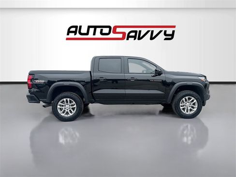 Used 2023 Chevrolet Colorado Trail Boss w/ Technology Package image 8