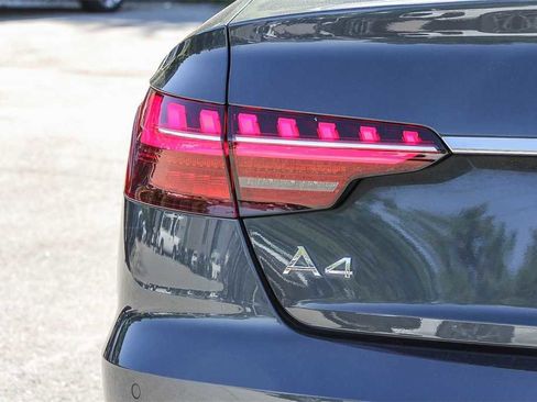 Used 2021 Audi A4 2.0T Premium w/ Convenience Package image 11