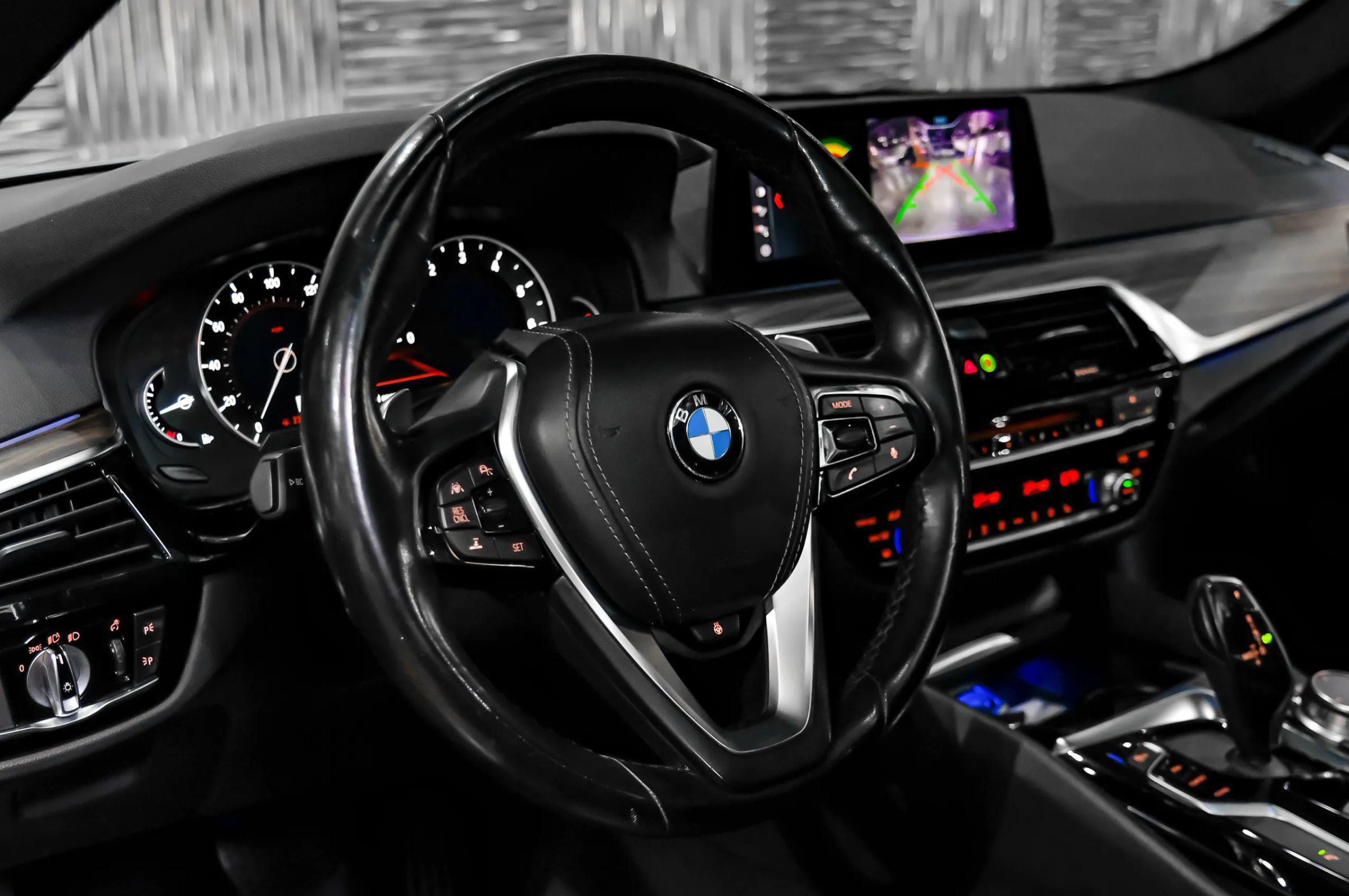 Used 2019 BMW 540i xDrive AWD/4WD image 18