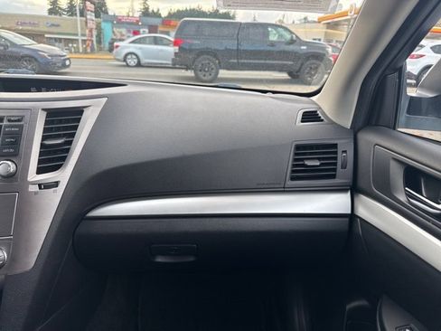 Used 2013 Subaru Outback 2.5i Premium w/ All-Weather Pkg image 11