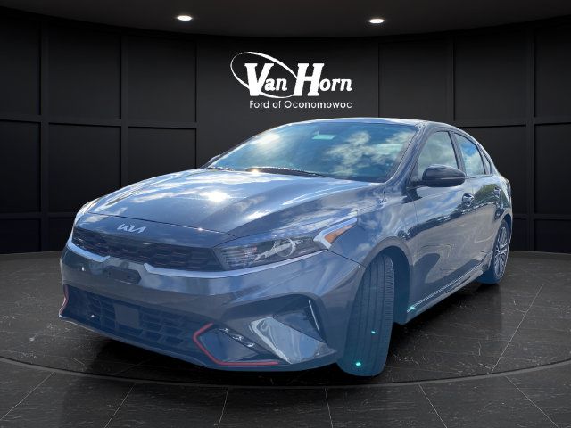 Used 2023 Kia Forte GT-Line w/ GT-Line Premium Package FWD image 3