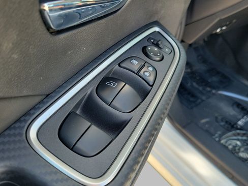 Certified 2025 Nissan Versa SR w/ Trunk Package FWD image 21