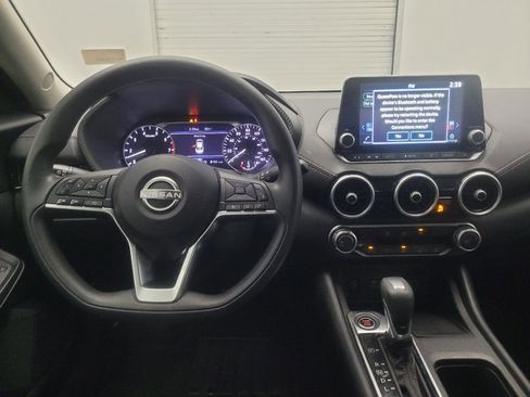Used 2024 Nissan Sentra SV FWD image 22