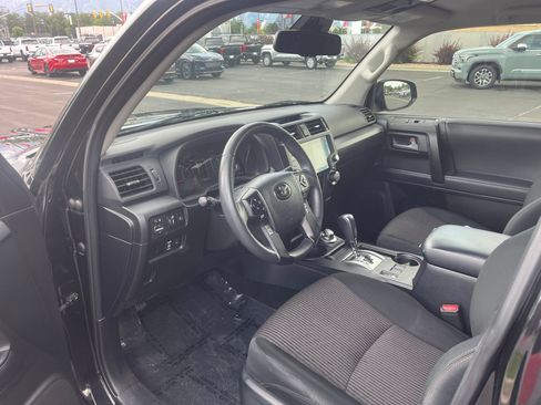 Used 2022 Toyota 4Runner Trail Special Edition AWD/4WD image 12