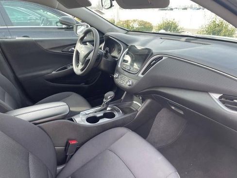 Used 2023 Chevrolet Malibu LT image 20