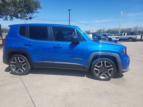 Used 2020 Jeep Renegade Sport image 2