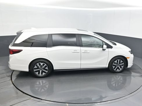 Certified 2026 Honda Odyssey EX-L image 14