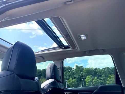 Used 2022 Subaru Forester Premium image 15