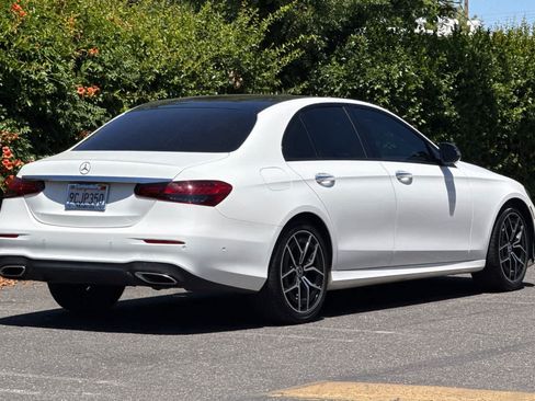 Used 2022 Mercedes-Benz E 350 Sedan image 3