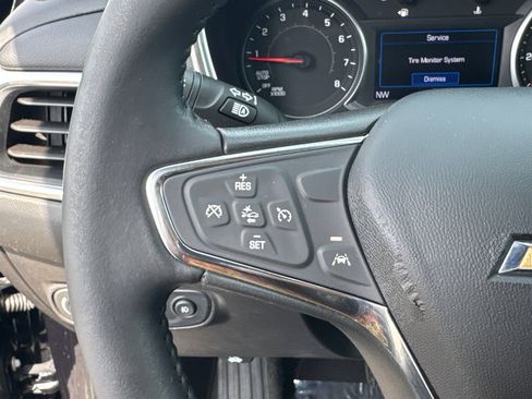 Used 2020 Chevrolet Equinox LT image 27