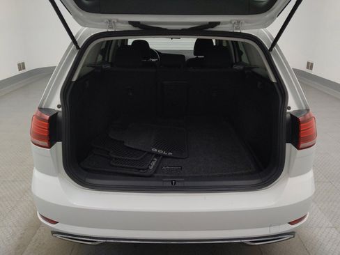 Used 2018 Volkswagen Golf S AWD/4WD image 29