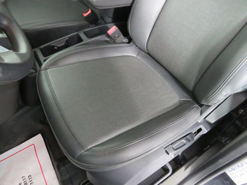 Used 2023 Ford Transit Connect XL image 30