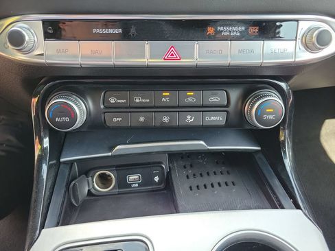 Used 2022 Kia Stinger GT2 w/ Red Interior Color Package RWD image 19