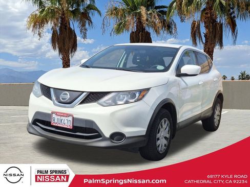 Used 2019 Nissan Rogue Sport S FWD image 1