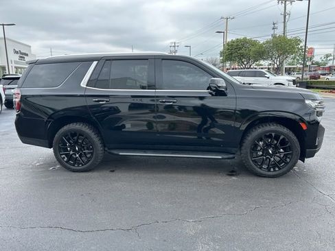 Used 2022 Chevrolet Tahoe LT w/ LT Signature Package AWD/4WD image 5