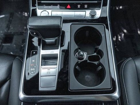 Used 2019 Audi Q8 Prestige w/ Year 1 Package AWD/4WD image 20