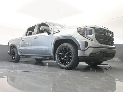 Used 2023 GMC Sierra 1500 Elevation w/ LPO, Elevation Black Package image 69